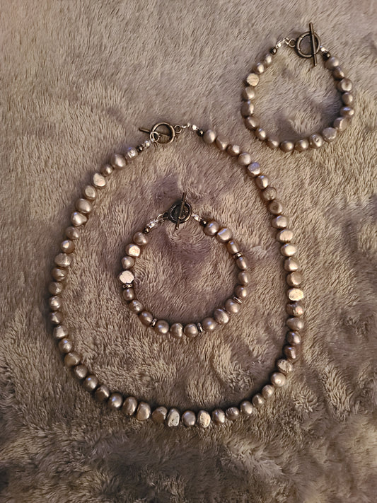 Freshwater Pearl Necklace with one Matching Bracelet(Champagne color)