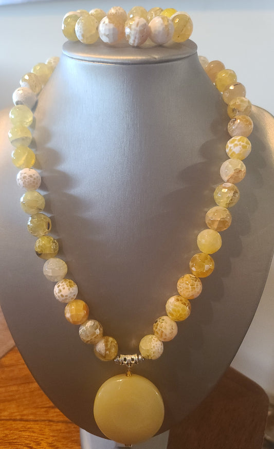 Yellow Agate Faceted Gemstone Necklace with Pendant and Matching Stretch Bracelet