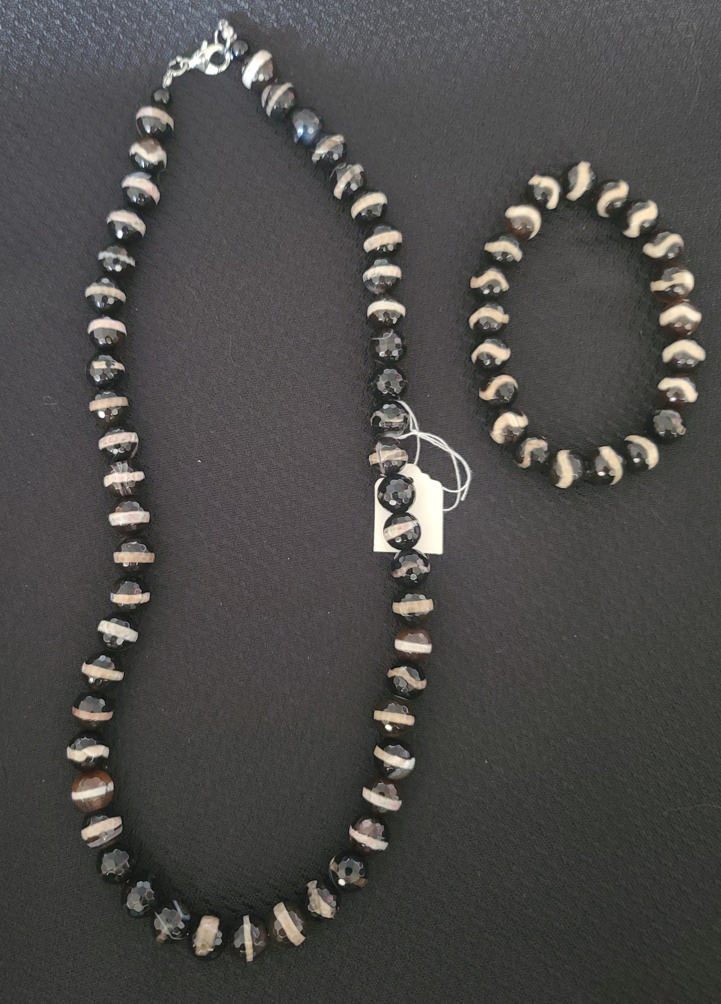 Black and Bone Agate Necklace with Matching Stretch Bracelet